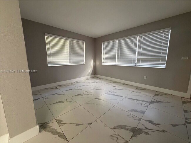 Foto del edificio - 508 E 23rd St