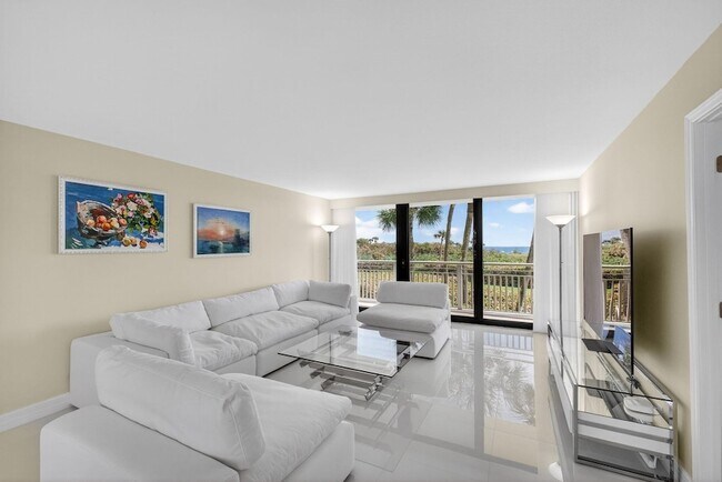 Foto del edificio - 3000 N Ocean Dr