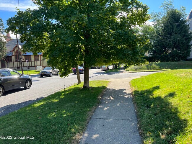 Foto del edificio - 1114 Union St