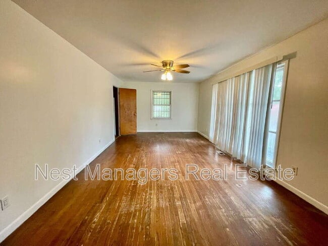 Foto del edificio - 3524 Scottywood Dr