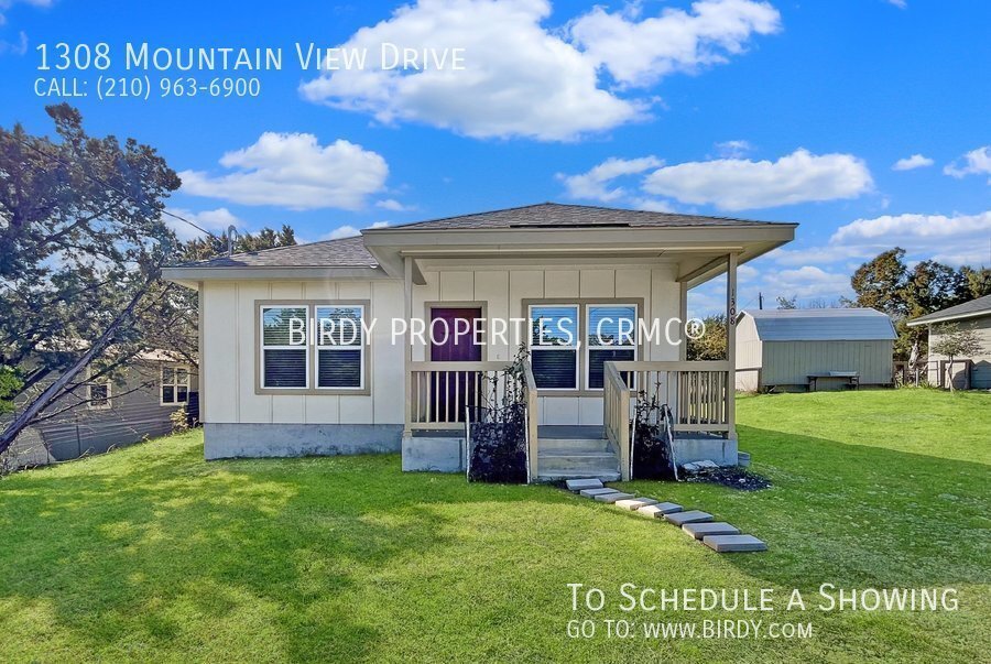 Primary Photo - Charming 3 Bedroom Home with Stunning Coun...