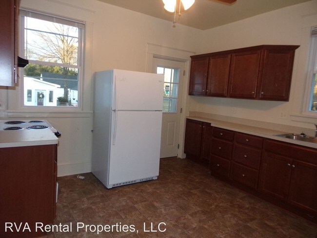 Foto del edificio - 2322 Harvie Rd