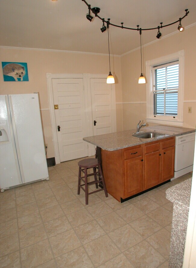 Foto del edificio - 449 Hamilton St