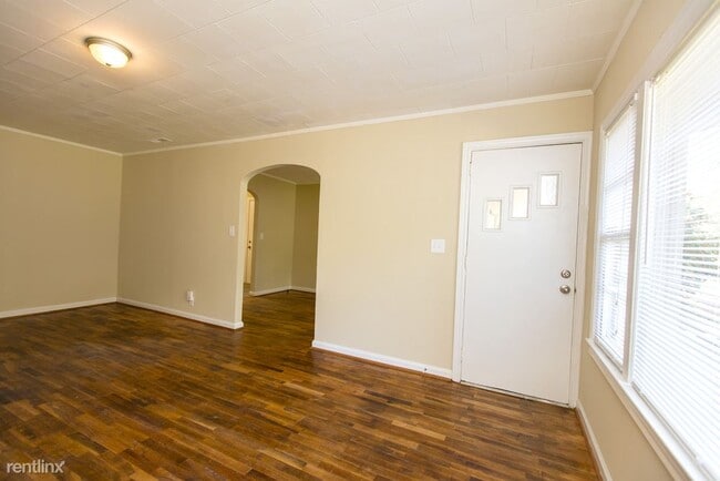 Building Photo - 3 br, 1 bath House - 711 Sunny Lane Drive