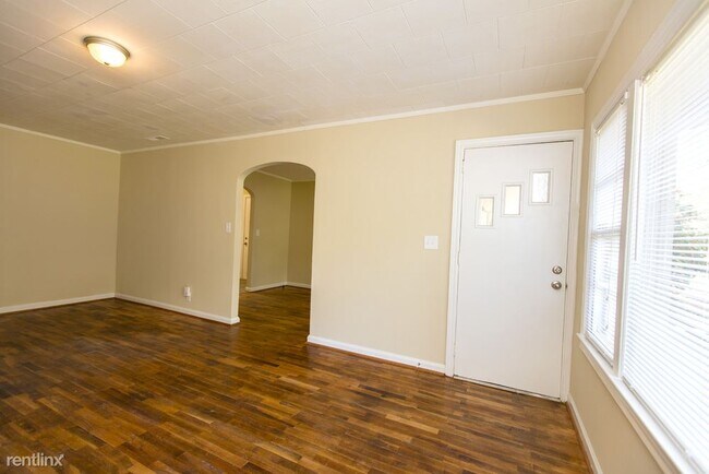 Foto del edificio - 3 br, 1 bath House - 711 Sunny Lane Drive