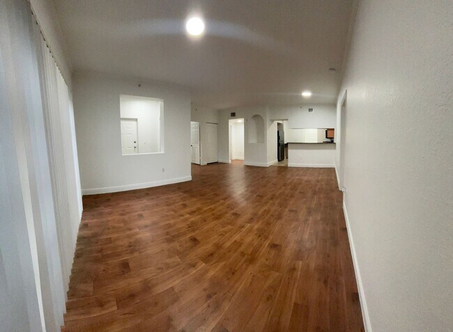 Foto del edificio - PRELEASING SPECIAL - Up to 2 Months Free! + Waived App Fee + Waived Utility Connection Fee