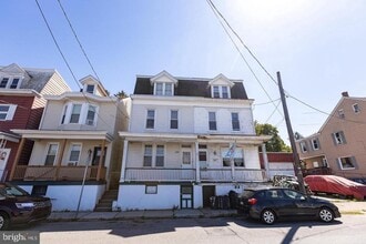 Building Photo - 1757 W Norwegian St