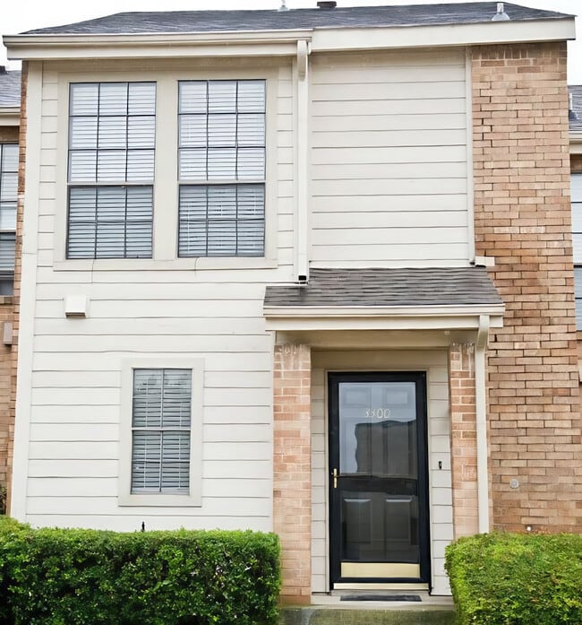 Building Photo - 3635 Garden Brook Dr