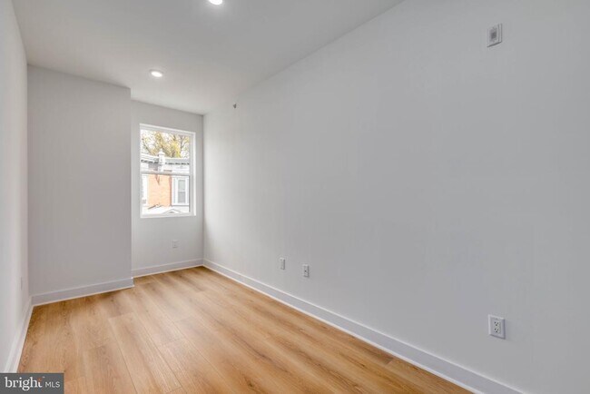 Foto del edificio - 1224 W Silver St