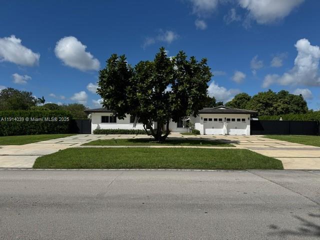 Building Photo - 12520 SW 107th Ave