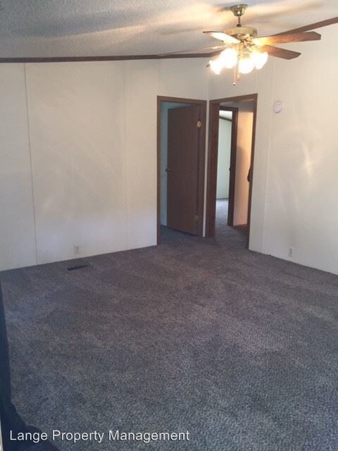 Building Photo - 3 br, 2.5 bath House - 2522 W. Oxberry