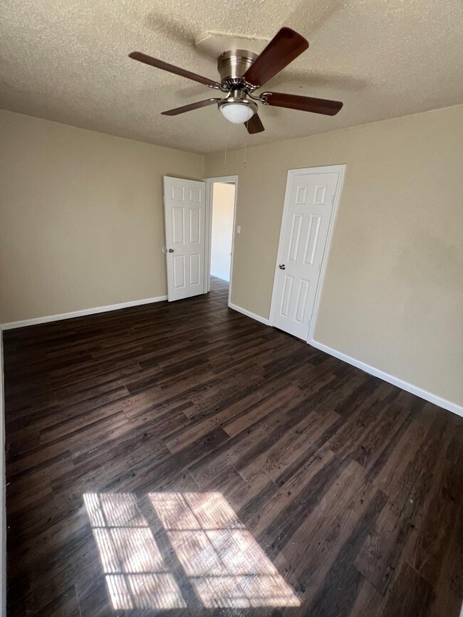 Foto del edificio - 2804 Cornell St