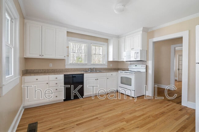 Building Photo - 1919 Old Salisbury-Concord Rd