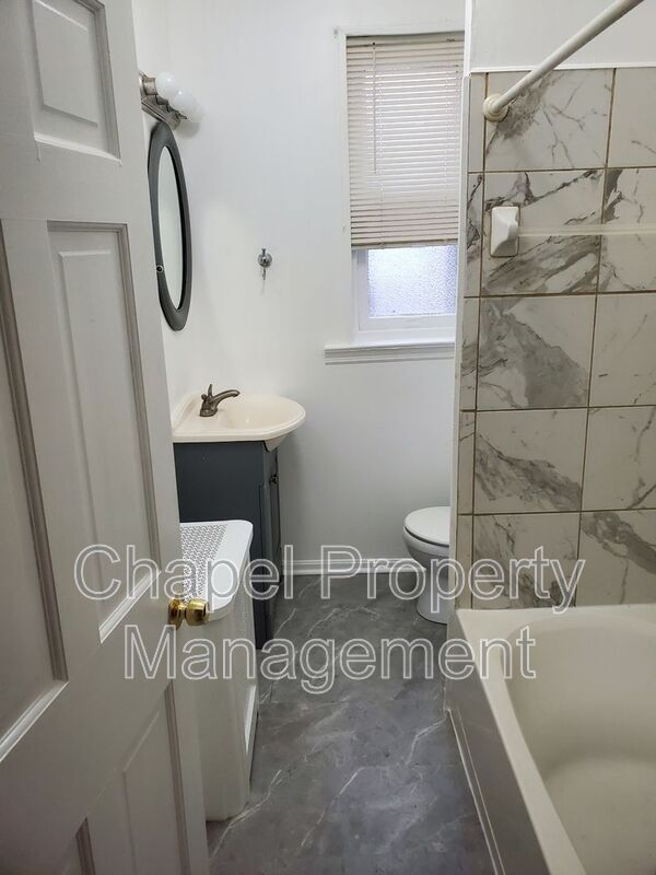 Foto del edificio - 6135 Jefferson St