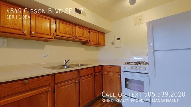 Foto del edificio - 4849 Gibson Blvd SE