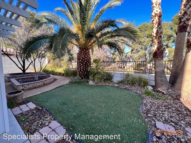 Building Photo - 5 br, 3 bath House - 1921 Tropical Breeze ...