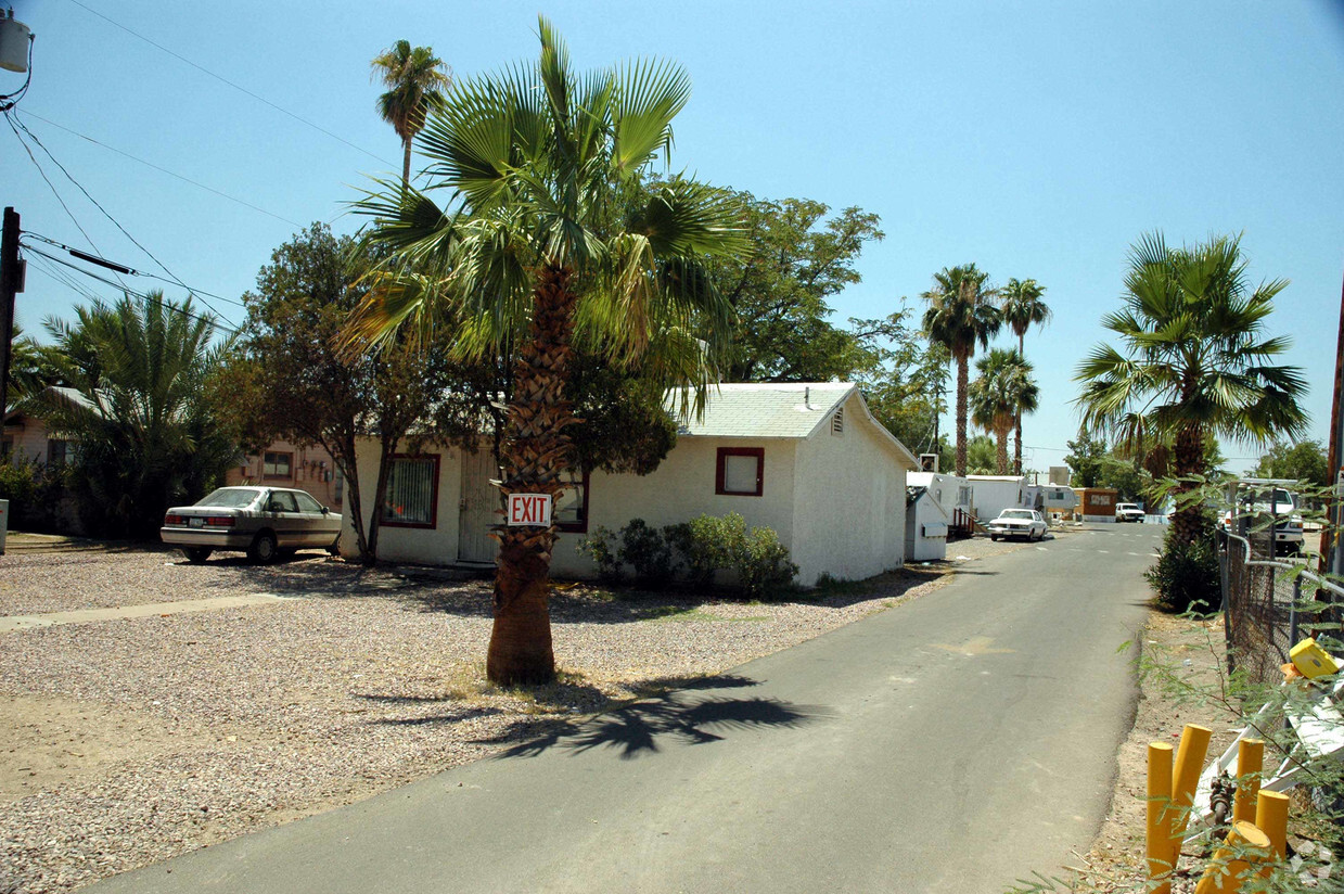 Primary Photo - Westview Trailer Court