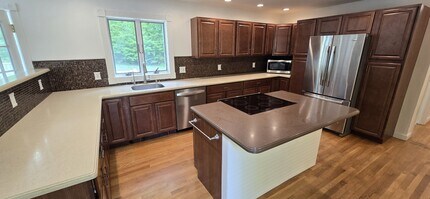 Building Photo - 120 Mahala Way