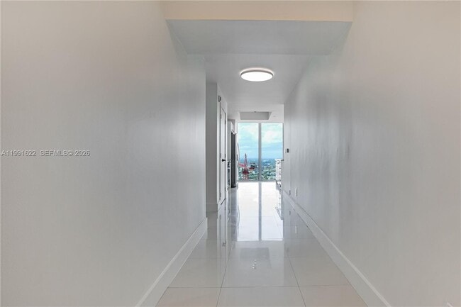 Building Photo - 888 Biscayne Blvd