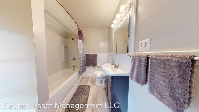 Building Photo - 3 br, 1 bath House - 3293 West 90th St.