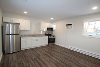 Building Photo - 14311 Rte 9W