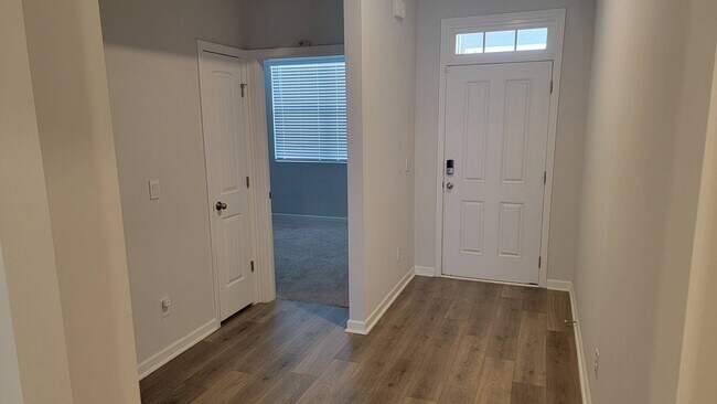 Foto del edificio - 5070 Hunters Village Dr