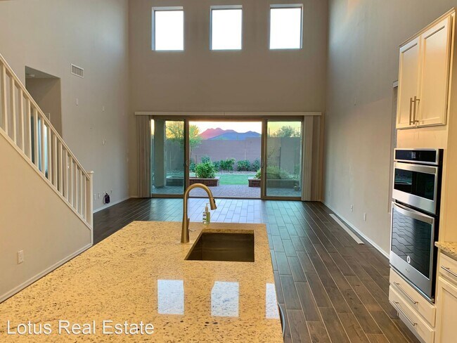 Building Photo - 4 br, 3.5 bath House - 26966 N 71st Dr