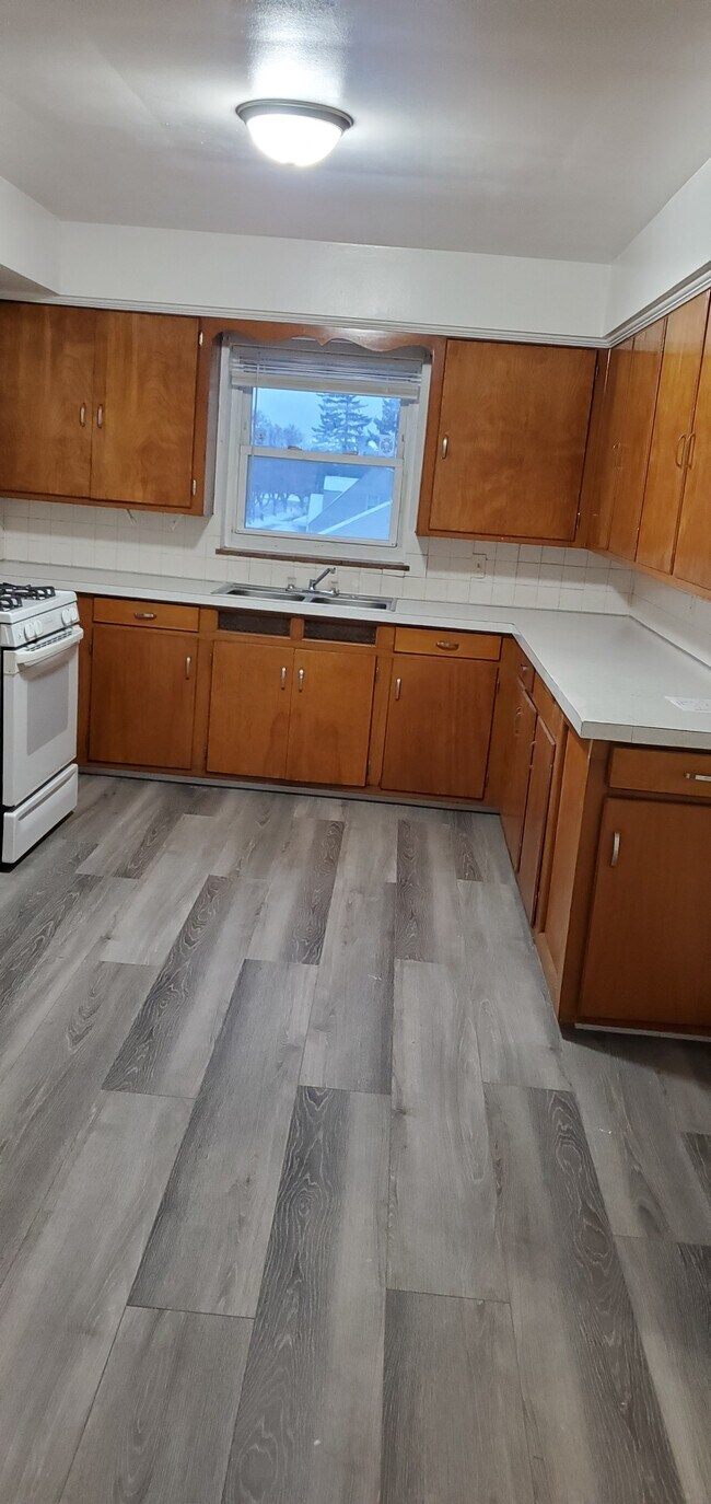 Foto del edificio - 4200 Ridge Rd