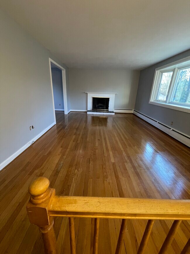 LR - 59 Cobblestone Way House