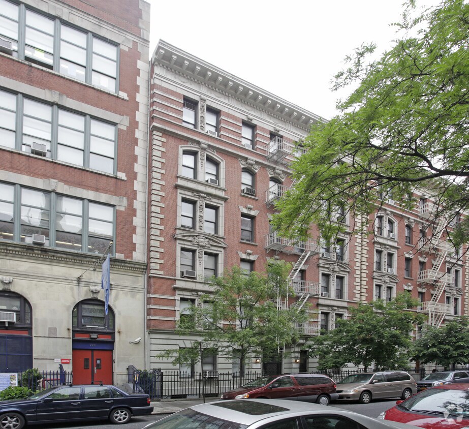 226-228 W 108th Street - 226-228 W 108th St