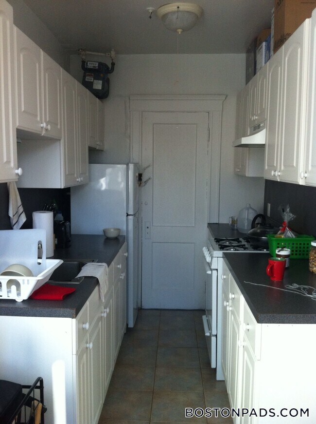 Foto del edificio - 121 Park Dr