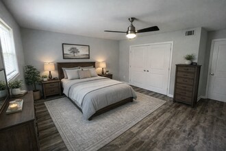 Building Photo - 5889 Lone Oak Dr SW