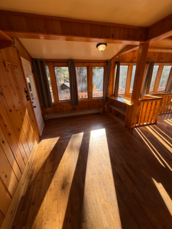 Foto del edificio - 245 Cyteworth Rd