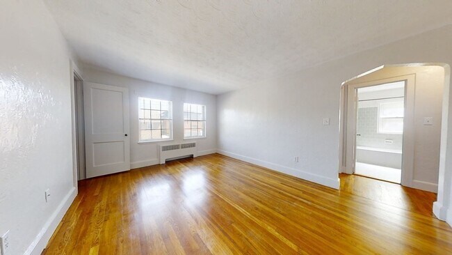 Building Photo - 14 Aldrich Rd