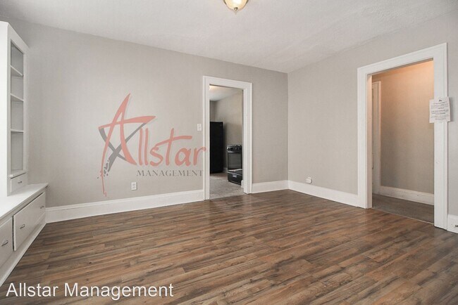 Building Photo - 12902 Thornhurst Ave