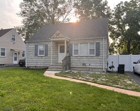 Building Photo - 205 Villa Pl
