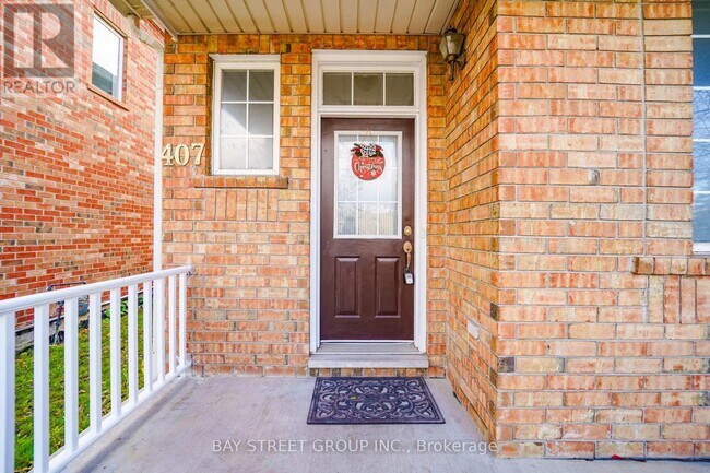 Photo du bâtiment - 407 Hollandview Trail