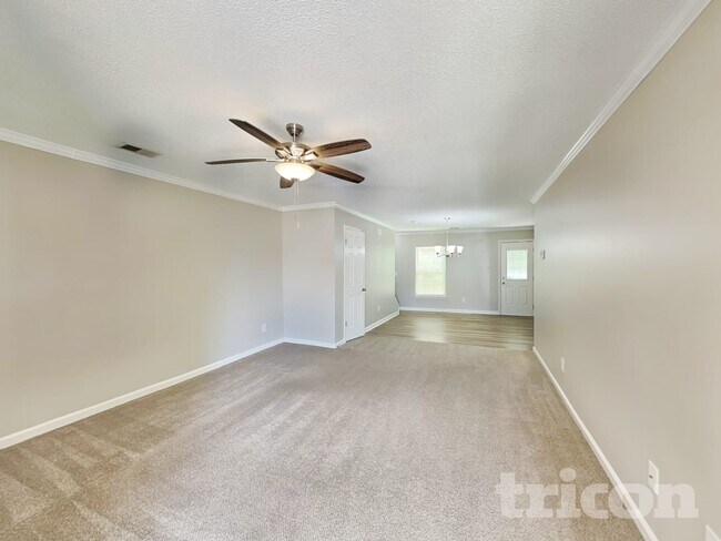 Building Photo - 78 Springway Dr