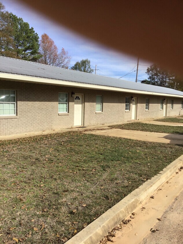 Foto del edificio - 801 Goodwater Rd NW