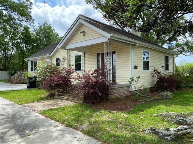 Primary Photo - 401 Lebeau St