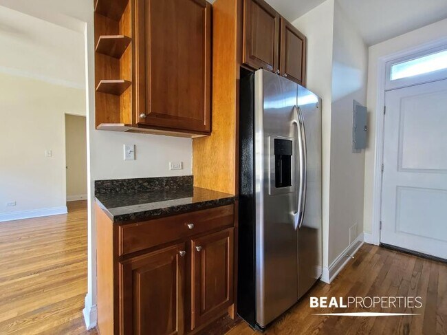 Foto del edificio - 1 bedroom in CHICAGO IL 60613