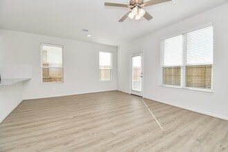 Building Photo - 1534 Revolution Way
