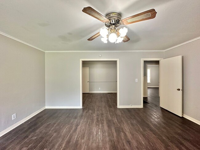 Building Photo - Available Now! 3 Bed 1.5 Bath, Tyler Tx!