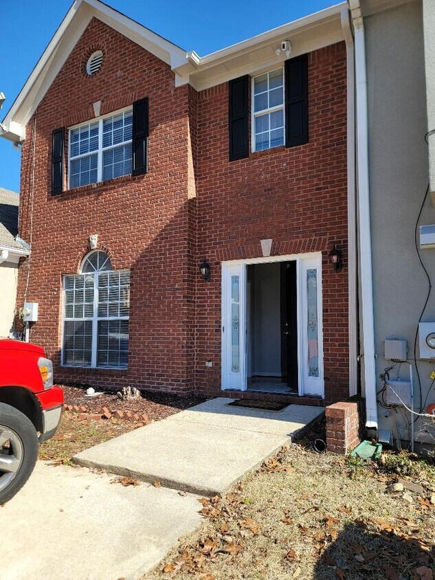 732 3rd St NE, Alabaster, AL 35007 Townhome Rentals in Alabaster AL