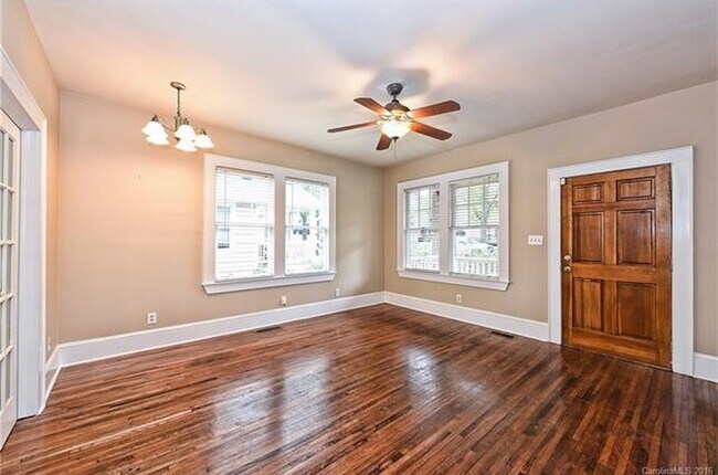 Foto del edificio - 322 Walnut Ave