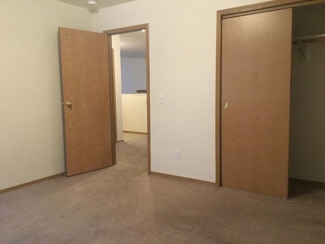 Foto del edificio - 4900 W Blodgett Ln