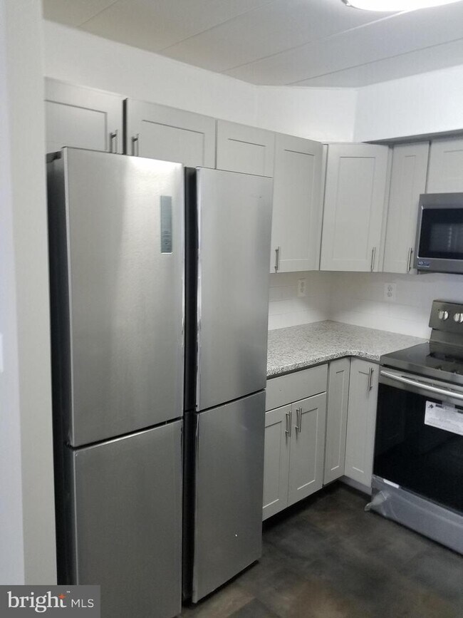 Foto del edificio - 2300-2300-U105 Riddle Ave