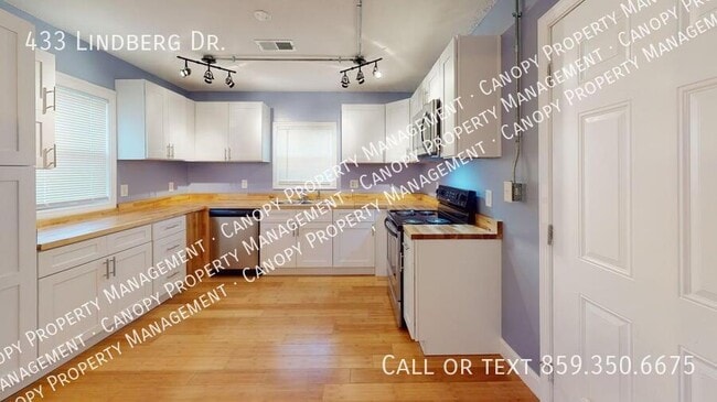 Building Photo - 433 Lindberg Dr