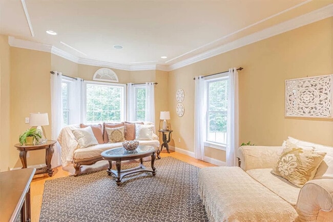 Building Photo - 45 Whitetail Rd