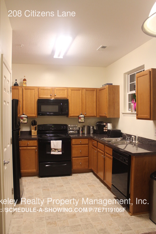 Building Photo - 208 Citizens Ln